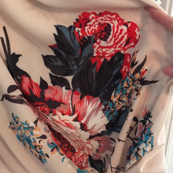 Tan Waterfall Sleeved Blouse - Picture 2 of 2